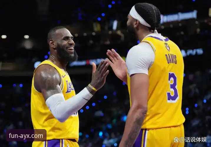 爱游戏体育AYX平台观赛体验深度评测：解析湖人三巨头火力全开背后的战术逻辑